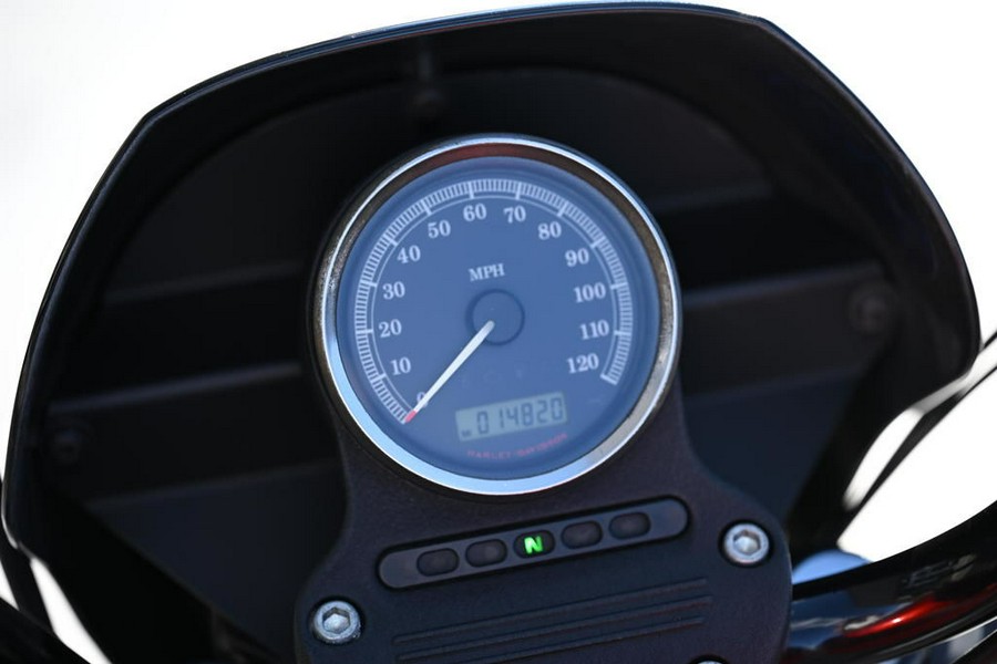 2013 Harley-Davidson® XL883N - Sportster® Iron 883™