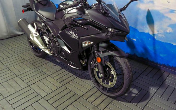 2026 Kawasaki Ninja 500 ABS Metallic Flat Spark Black