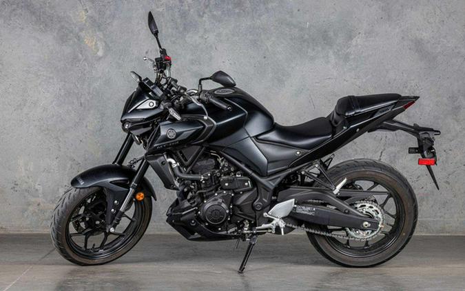 2022 Yamaha MT-03 03