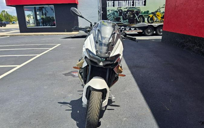 2023 Moto Guzzi V100 Mandello
