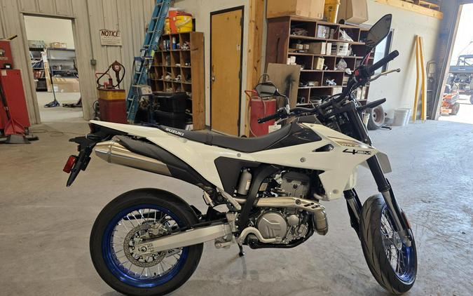 2025 Suzuki DR-Z 4SM Base