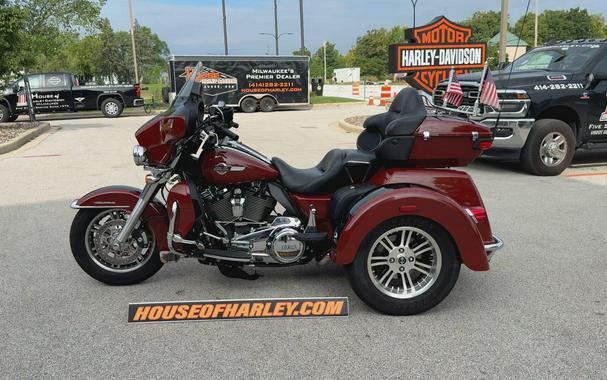 2024 Harley-Davidson® Tri Glide® Ultra Red Rock / Vivid Black
