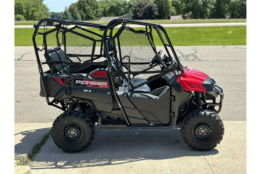 2024 Honda Pioneer 700-4