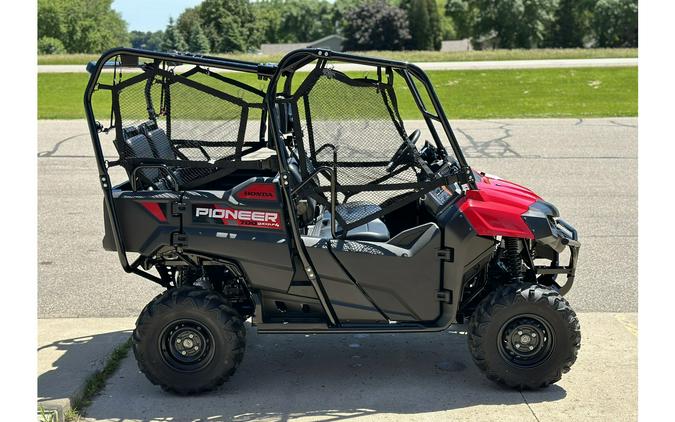 2024 Honda Pioneer 700-4