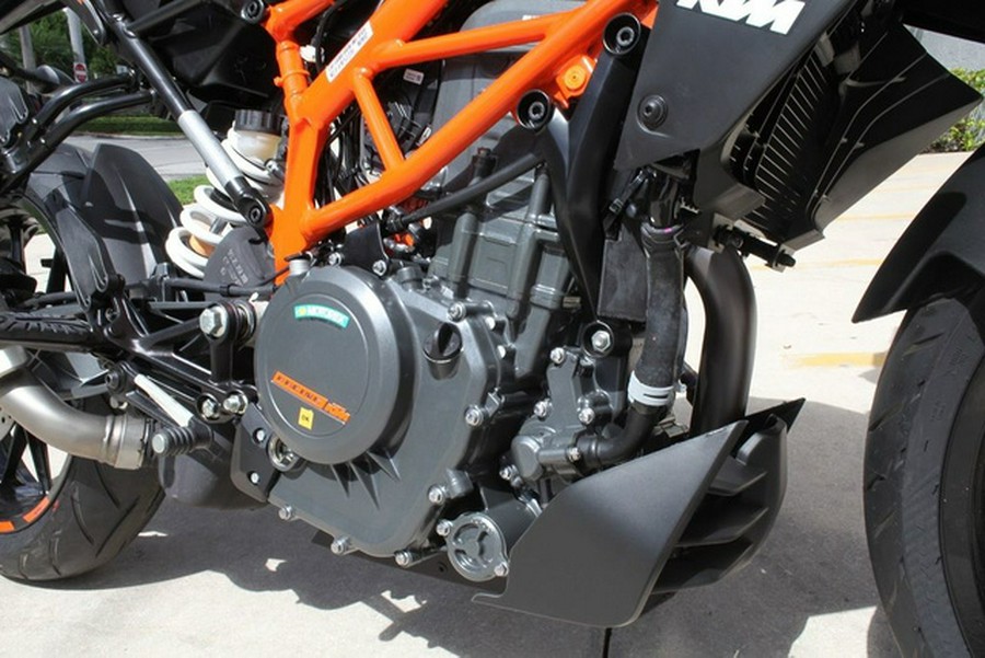 2023 KTM 390 Duke