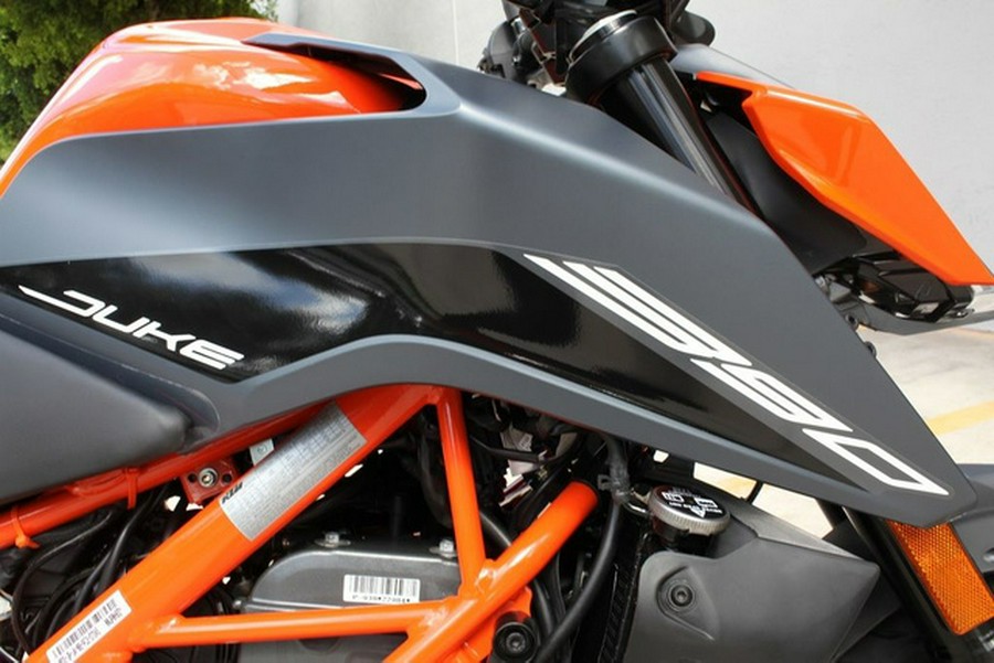 2023 KTM 390 Duke