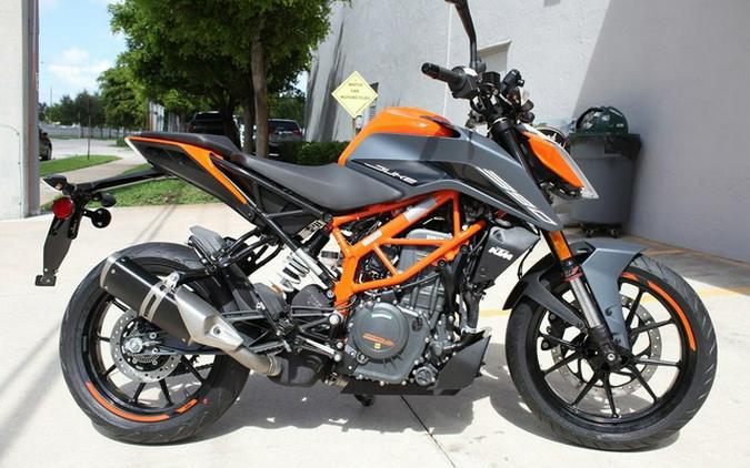 2023 KTM 390 Duke