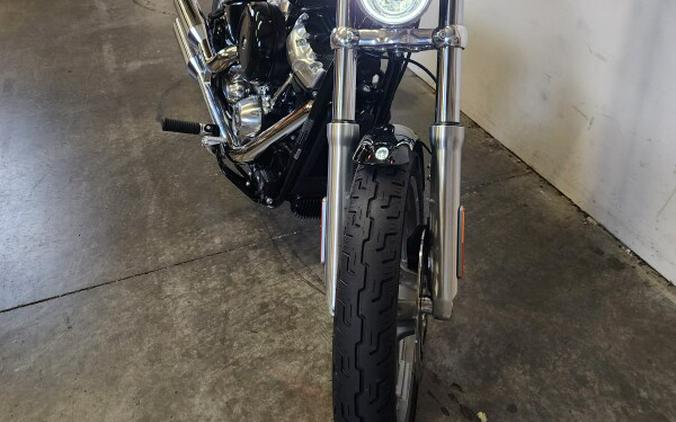 2024 Harley-Davidson Softail Standard Vivid Black FXST