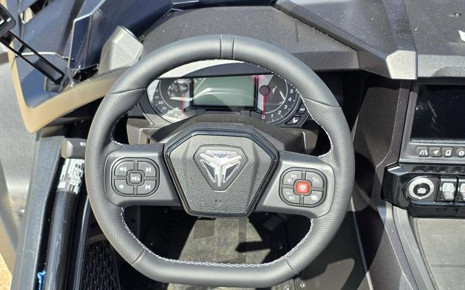 2026 Polaris Slingshot® R Manual