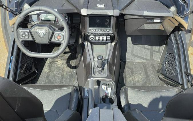 2026 Polaris Slingshot® R Manual