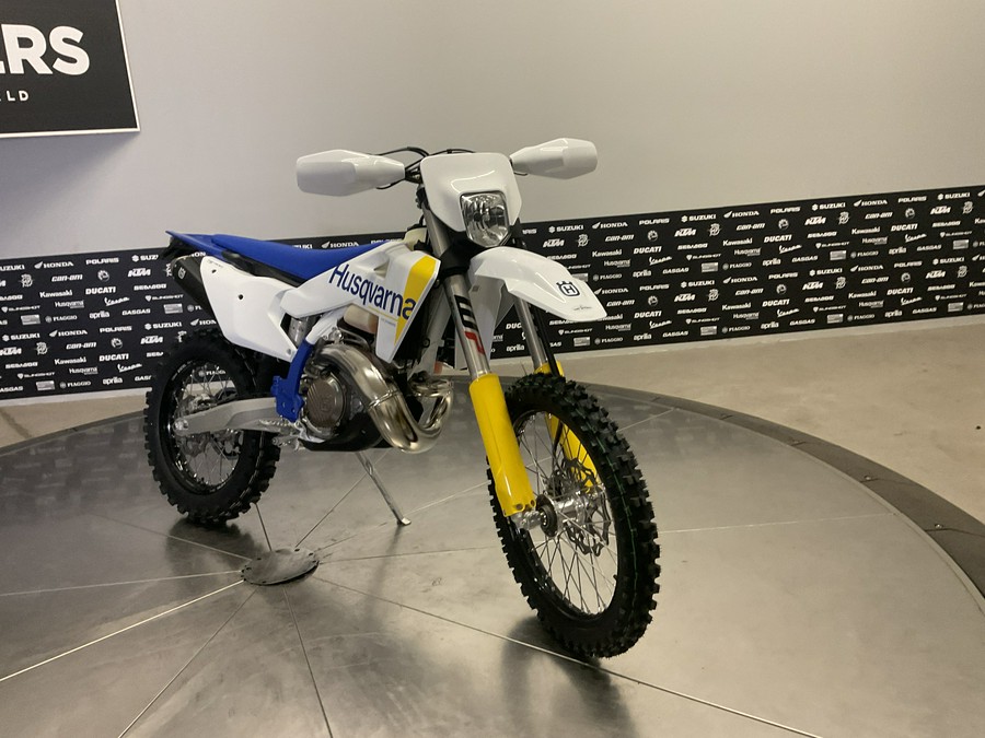 2027 HUSQVARNA TE 300 - 040258Q