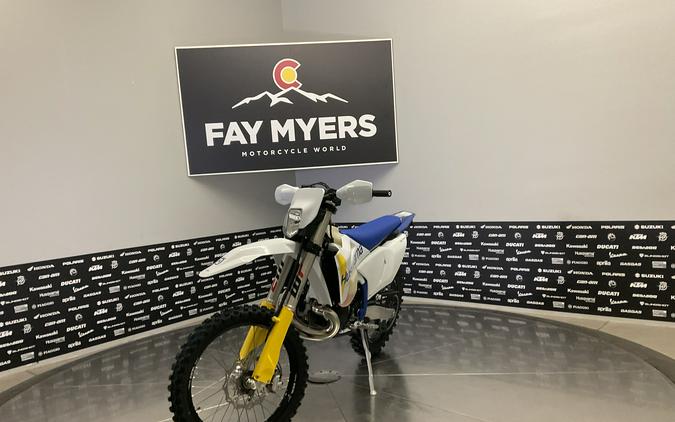 2027 HUSQVARNA TE 300 - 040258Q