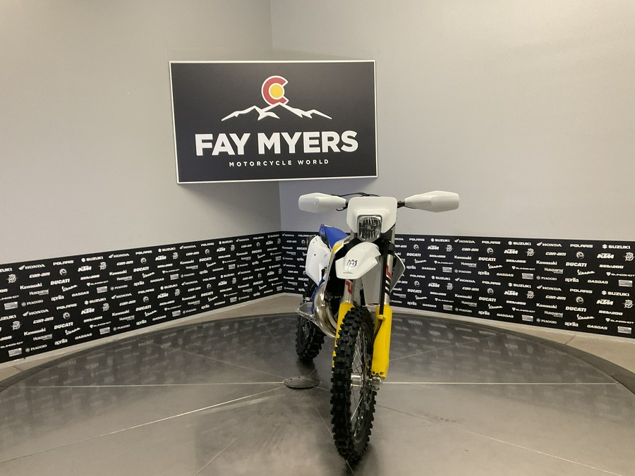 2027 HUSQVARNA TE 300 - 040258Q