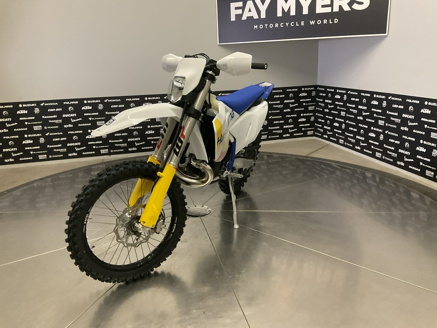 2027 HUSQVARNA TE 300 - 040258Q