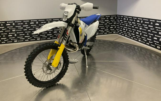 2027 HUSQVARNA TE 300 - 040258Q