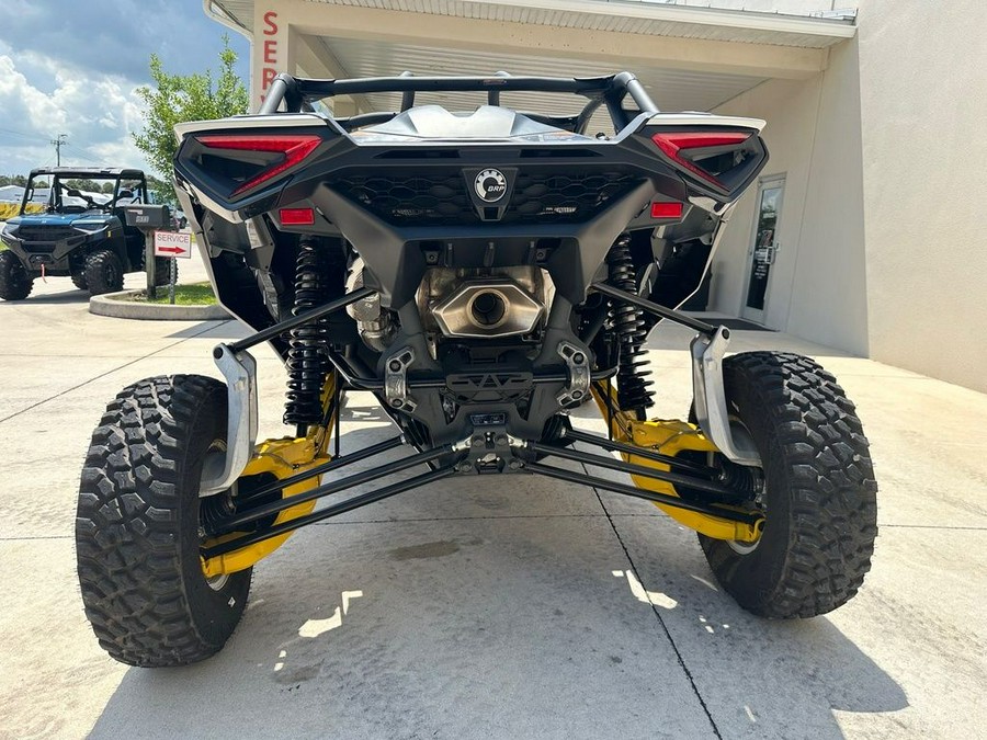 2024 Can-Am™ Maverick R Base