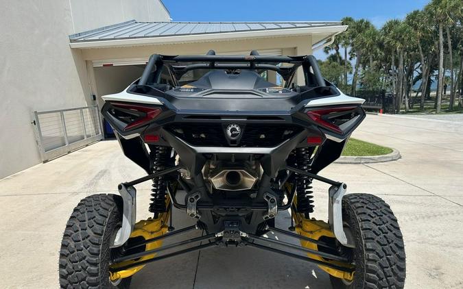 2024 Can-Am™ Maverick R Base