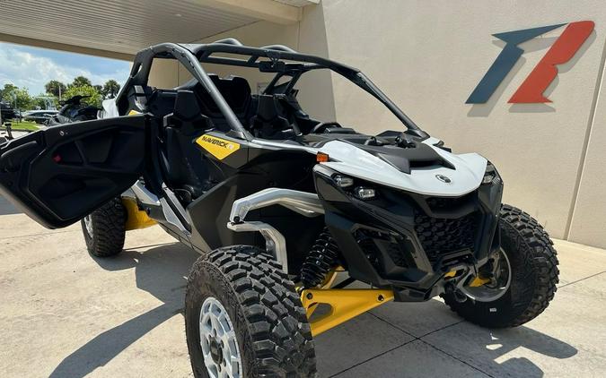 2024 Can-Am™ Maverick R Base