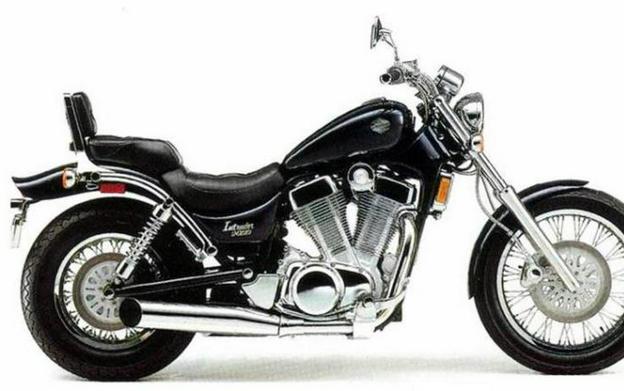 2004 Suzuki VS1400