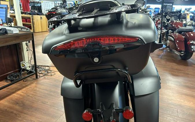 2024 Indian Motorcycle® Pursuit® Dark Horse® with PowerBand Audio Package Black Smoke