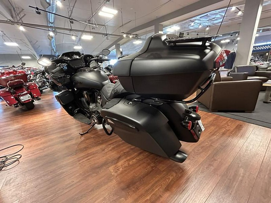 2024 Indian Motorcycle® Pursuit® Dark Horse® with PowerBand Audio Package Black Smoke