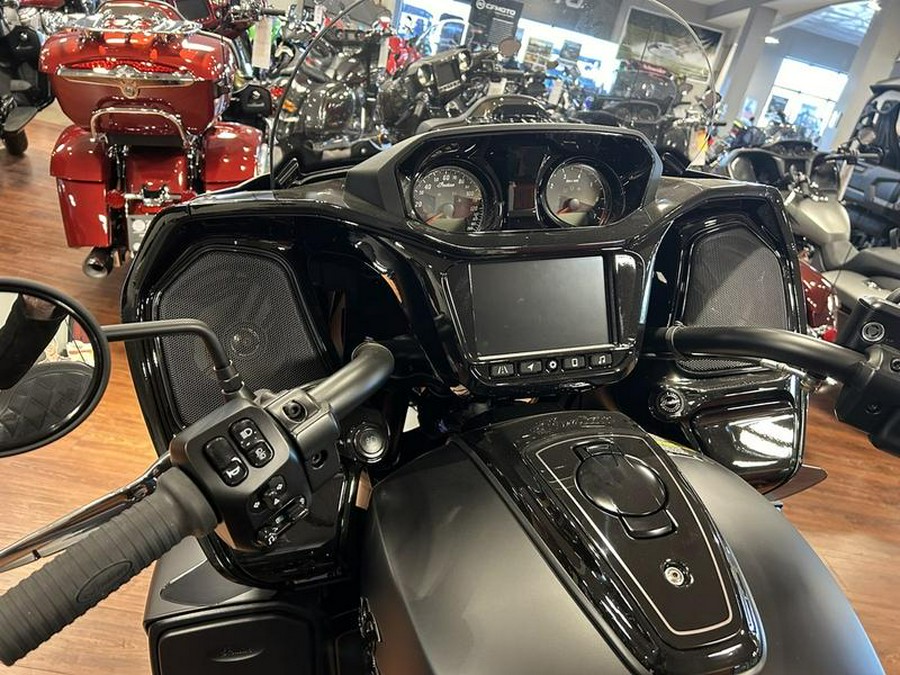 2024 Indian Motorcycle® Pursuit® Dark Horse® with PowerBand Audio Package Black Smoke