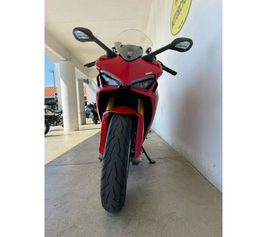 2021 Ducati SuperSport 950 S Ducati Red fairing