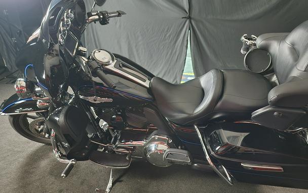 2015 Harley-Davidson® FLHTK ULTRA LMTD LOW