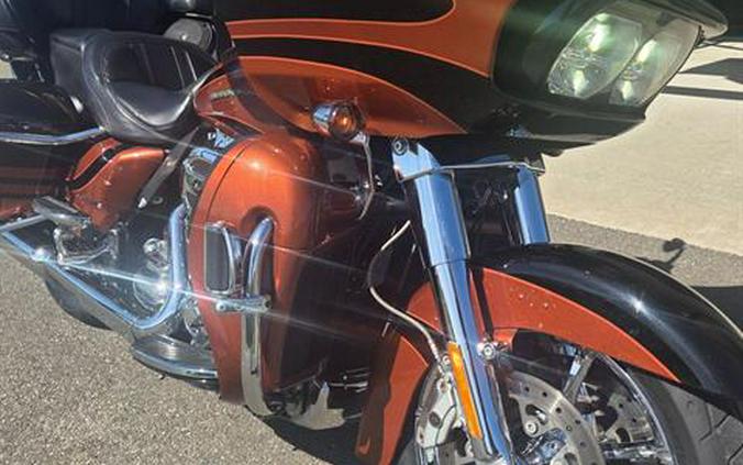 2015 Harley-Davidson CVO™ Road Glide® Ultra