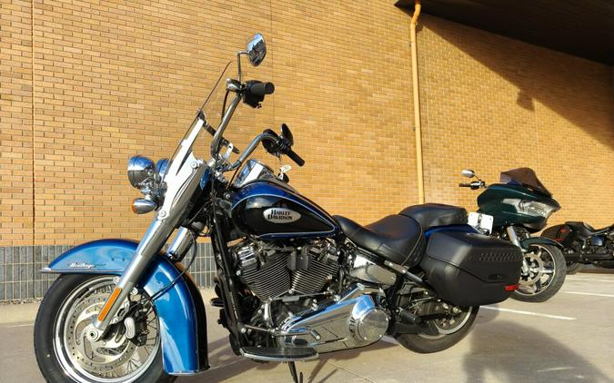 2022 Harley-Davidson® Heritage Classic 114 Reef Blue/Vivid Black Chrome finish