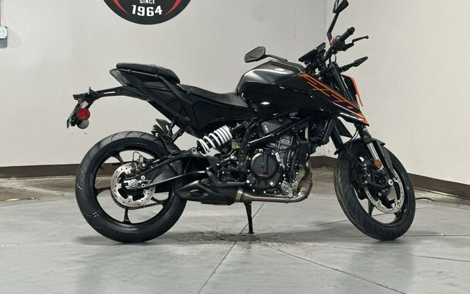 2026 KTM Duke 250