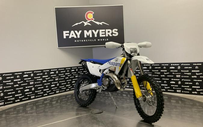 2027 HUSQVARNA TE 300 - 040256Q