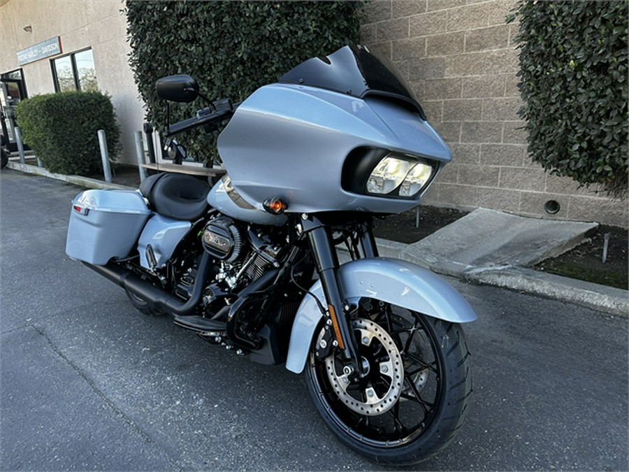 2023 Harley-Davidson Road Glide Special