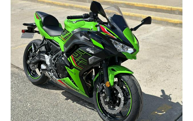 2024 Kawasaki Ninja® 650 KRT Edition ABS