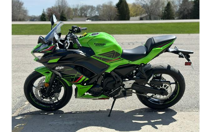 2024 Kawasaki Ninja® 650 KRT Edition ABS