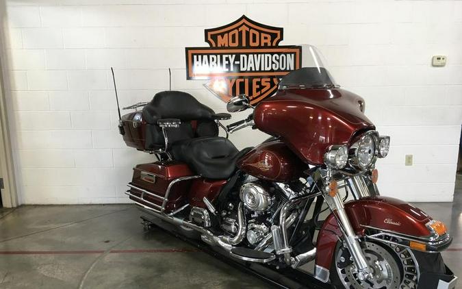 2010 Harley-Davidson® FLHTC - Electra Glide® Classic