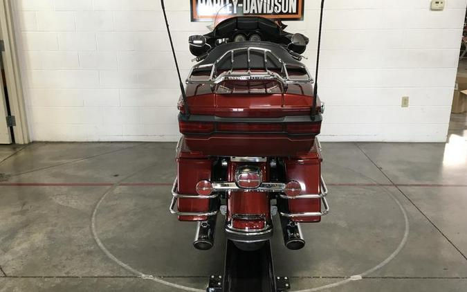 2010 Harley-Davidson® FLHTC - Electra Glide® Classic