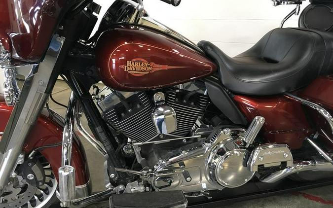 2010 Harley-Davidson® FLHTC - Electra Glide® Classic