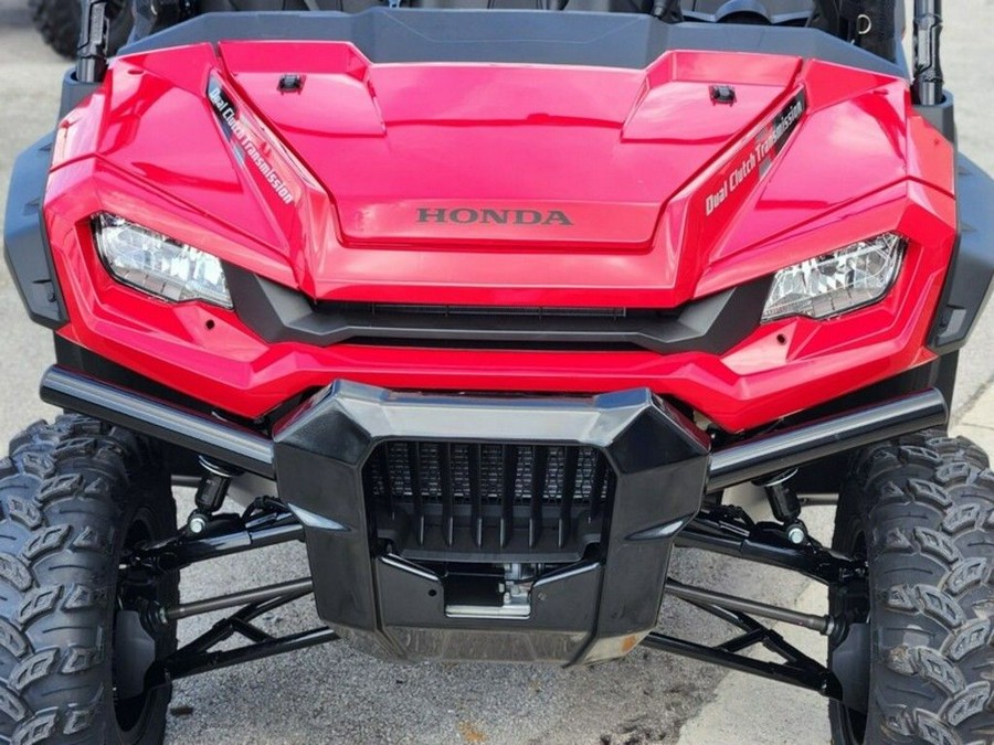 2025 Honda Pioneer 1000-6 Crew Deluxe