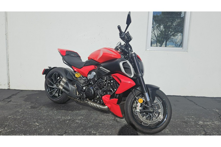 2024 Ducati DIAVEL V4