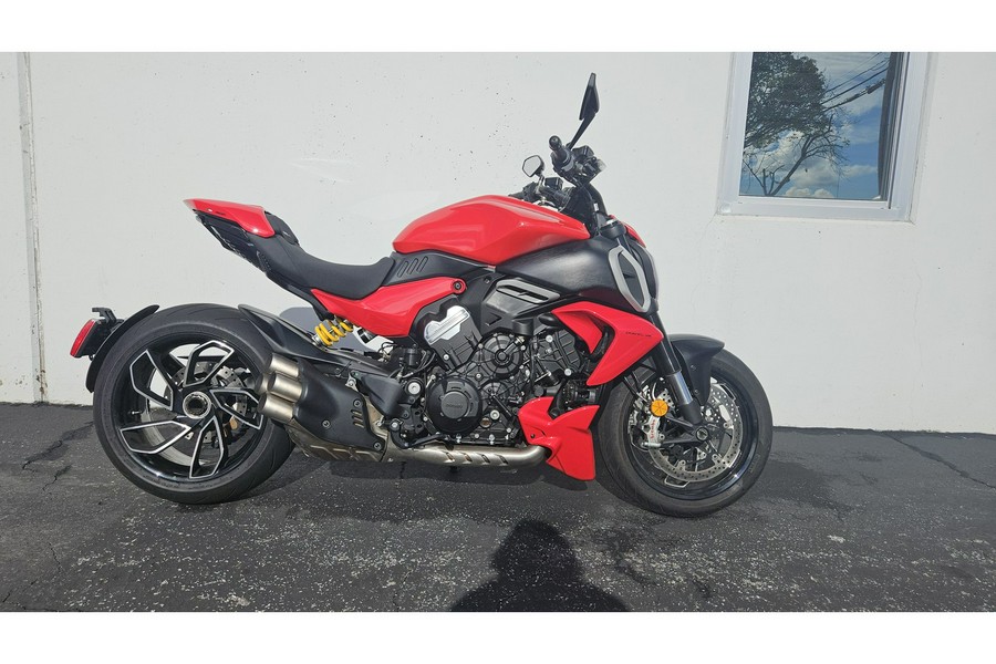 2024 Ducati DIAVEL V4