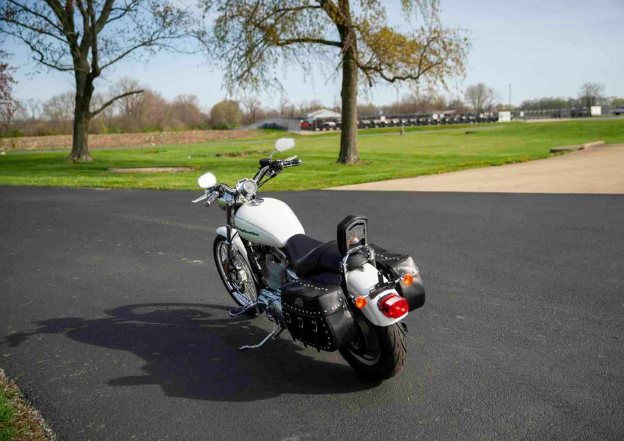 2004 Harley-Davidson Sportster® XL 883 Custom