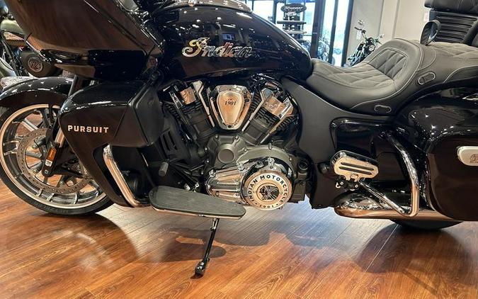 2024 Indian Motorcycle® Pursuit® Limited Black Metallic