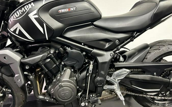 2022 Triumph Trident 660 Matt Jet Black And Silver Ice