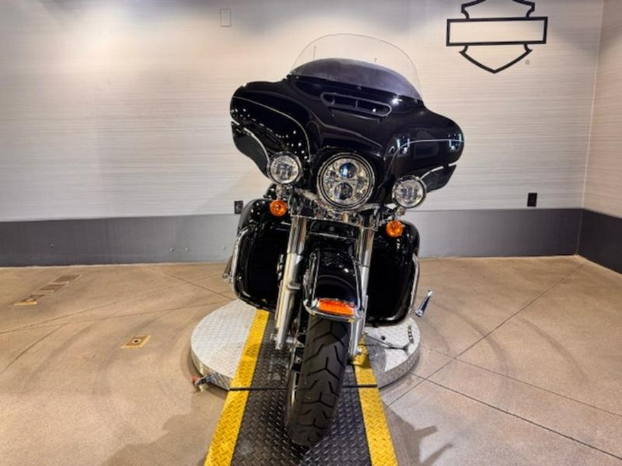 2016 Harley-Davidson® FLHTKL - Ultra Limited Low