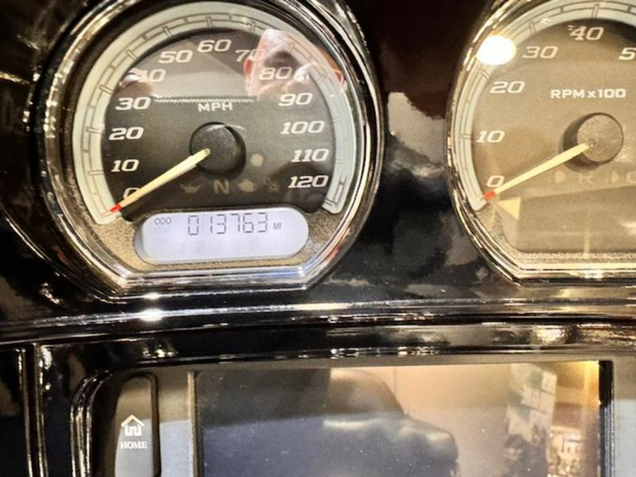 2016 Harley-Davidson® FLHTKL - Ultra Limited Low