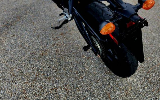 2021 Yamaha YZF-R3 Monster Energy MotoGp Edition