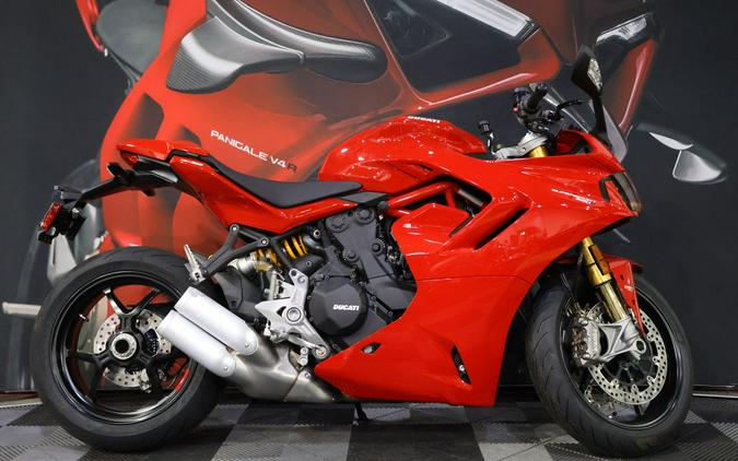 2024 Ducati Supersport 950 S Red