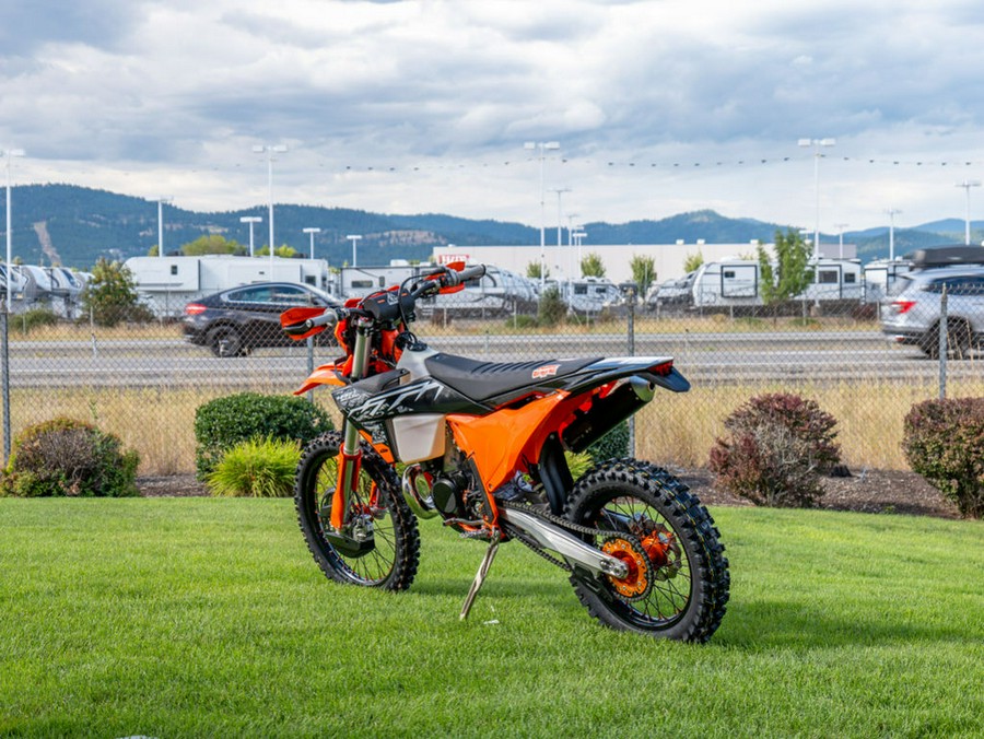 2025 KTM XC 300 W Hardenduro