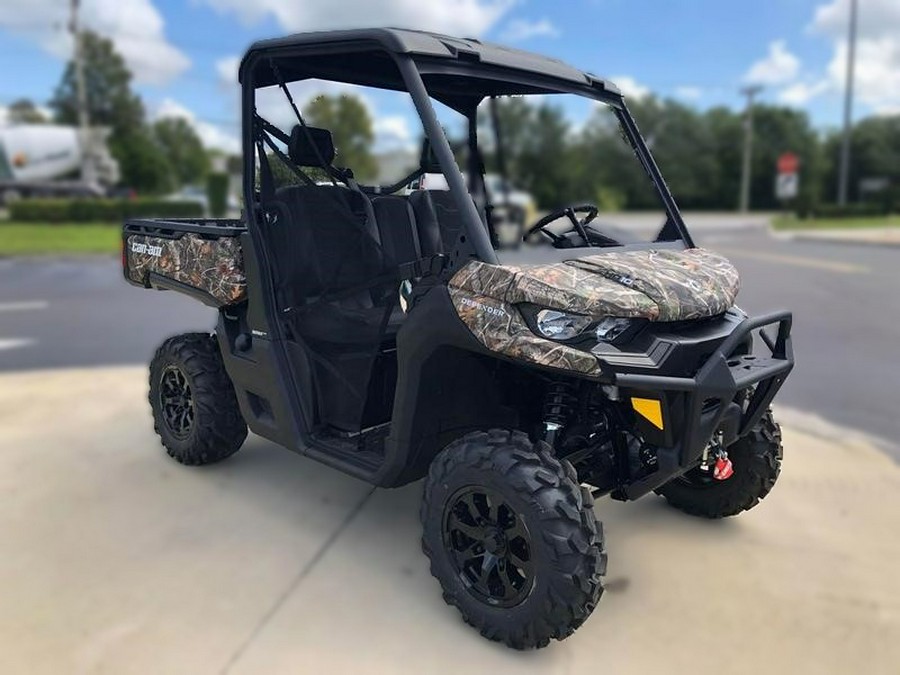 2025 Can-Am SSV DEF XT 64 HD10 CA 25